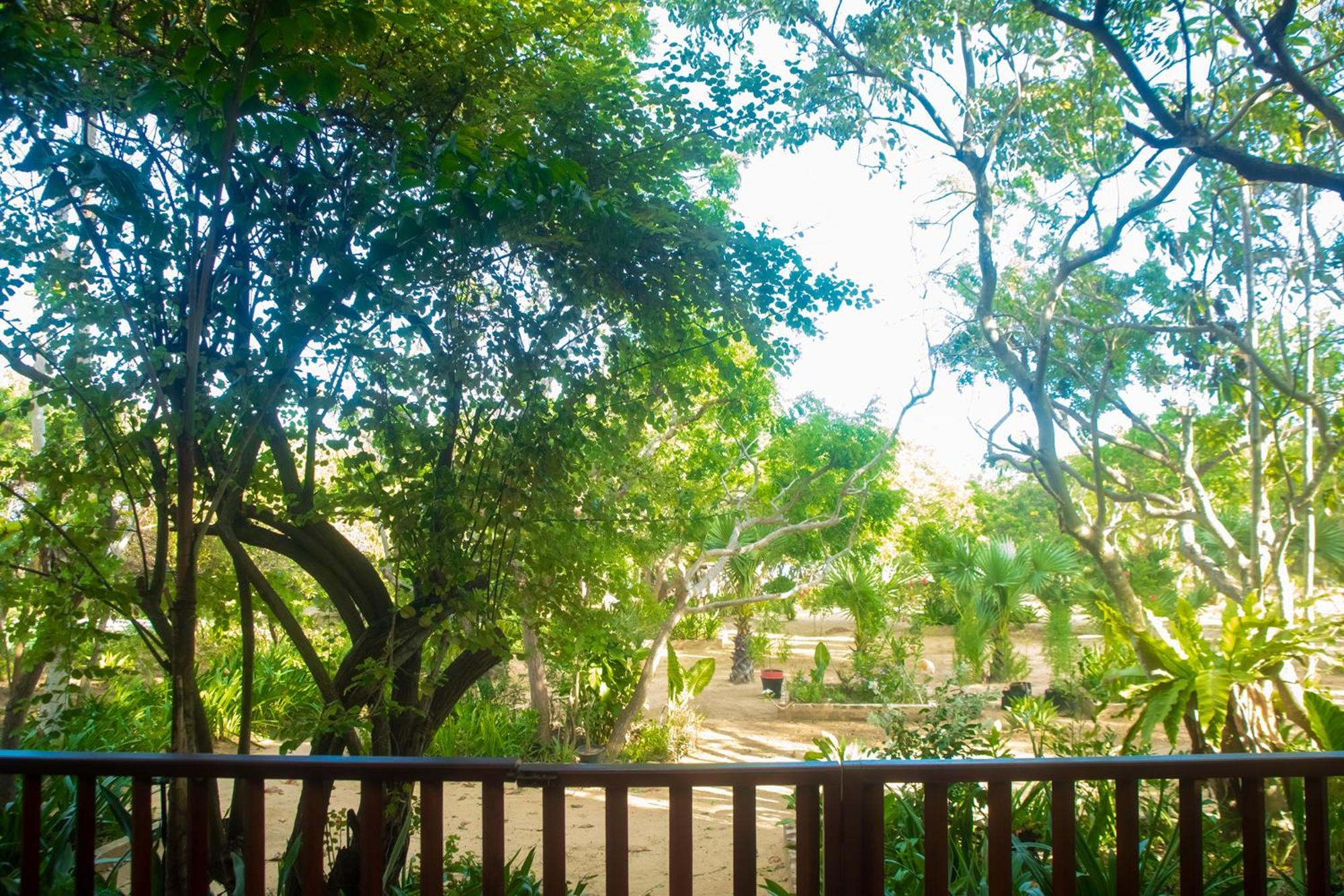 Nikara Luxury Beach House Tissamaharama Exterior foto
